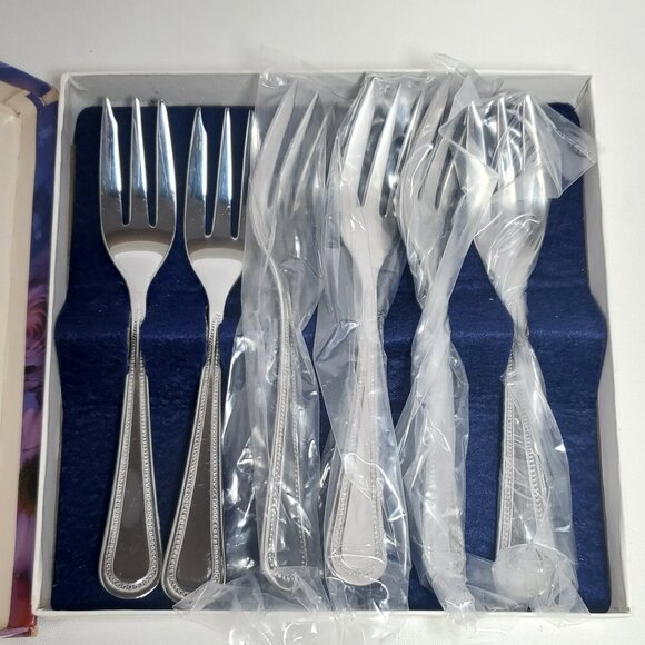 Vintage Cutlery Dessert Fork Set – Stainless Steel, Boxed, 5.5” - Picture 3 of 9
